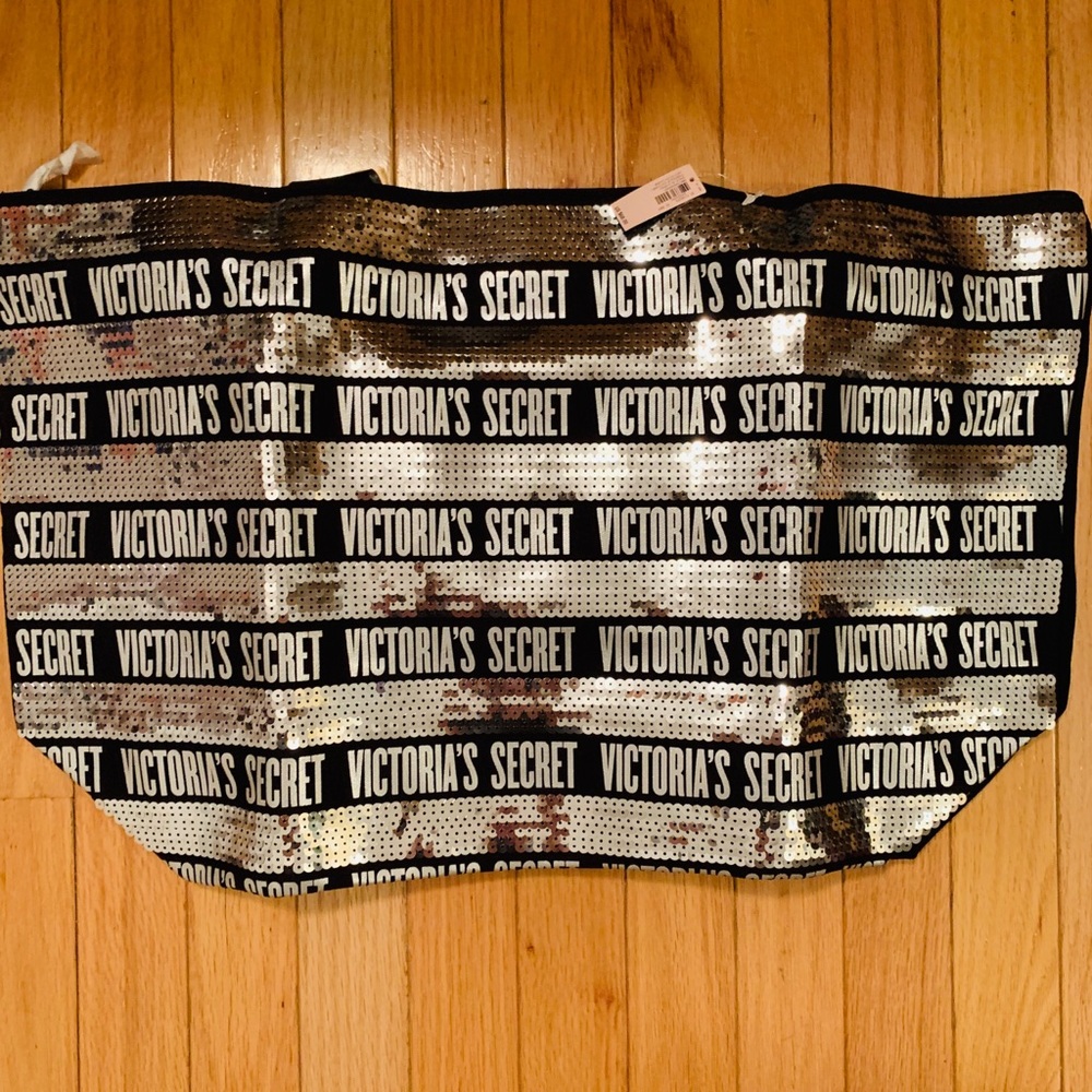 NWT Victoria’s Secret Tote